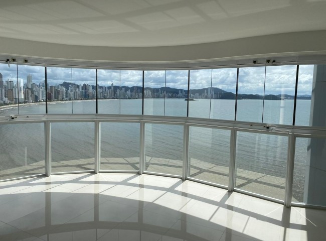 Apartamento 4 dormitórios Ibiza Towers, Frente Mar - Balneário Camboriú