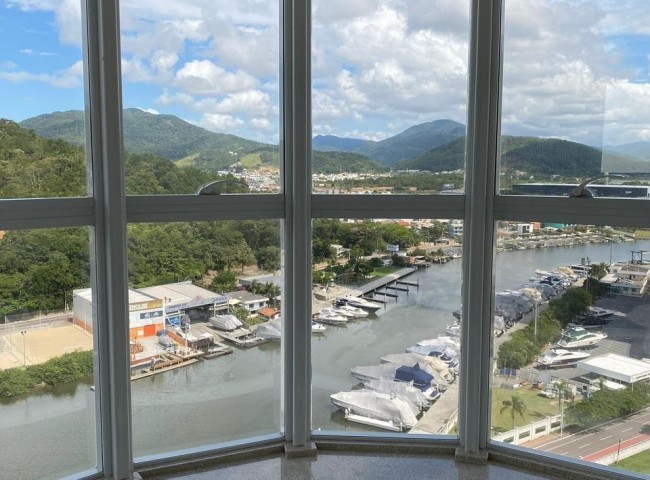 Apartamento 4 dormitórios Ibiza Towers, Frente Mar - Balneário Camboriú