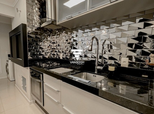 Apartamento 2 dormitórios Garden Village, Nações - Balneário Camboriú