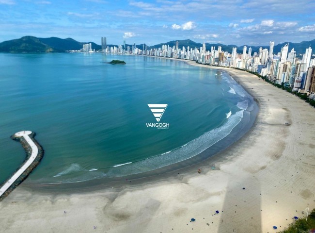 Apartamento 3 dormitórios Infinity Coast, Quadra Mar - Balneário Camboriú