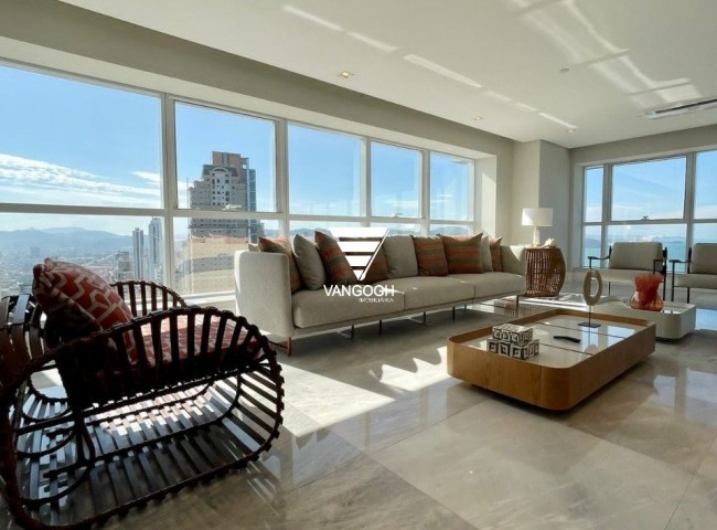 Apartamento 4 dormitórios Epic Tower, Frente Mar - Balneário Camboriú