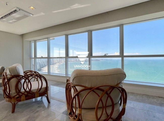 Apartamento 4 dormitórios Epic Tower, Frente Mar - Balneário Camboriú