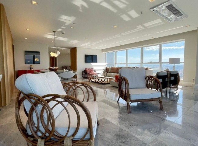Apartamento 4 dormitórios Epic Tower, Frente Mar - Balneário Camboriú