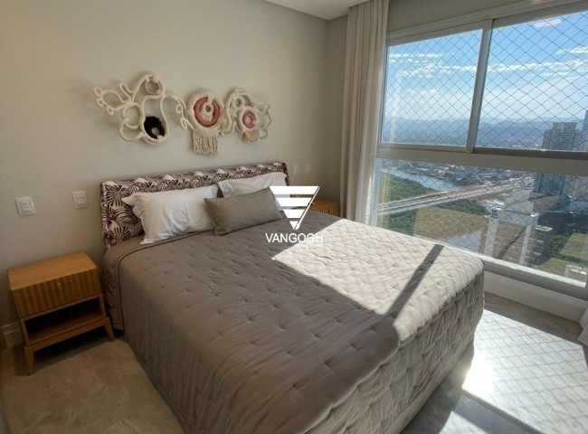Apartamento 4 dormitórios Epic Tower, Frente Mar - Balneário Camboriú