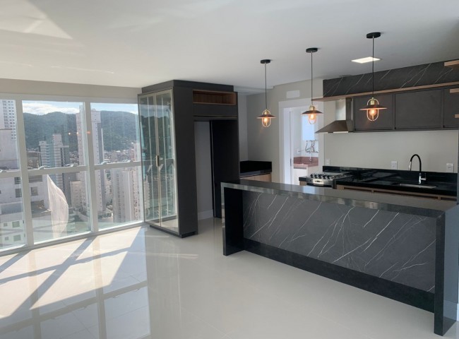 Apartamento 3 dormitórios Eleganza Tower, Quadra Mar - Balneário Camboriú