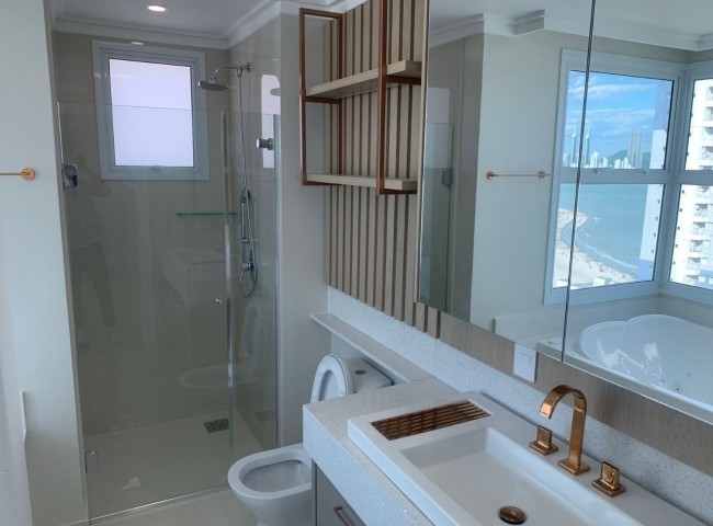 Apartamento 3 dormitórios Eleganza Tower, Quadra Mar - Balneário Camboriú