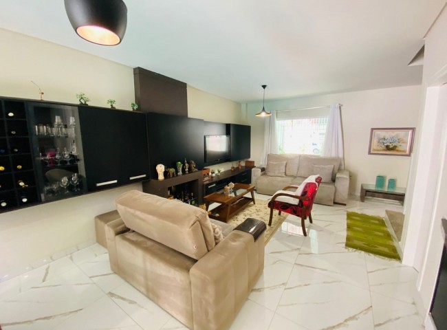 Casa 3 dormitórios , Praia dos Amores - Balneário Camboriú