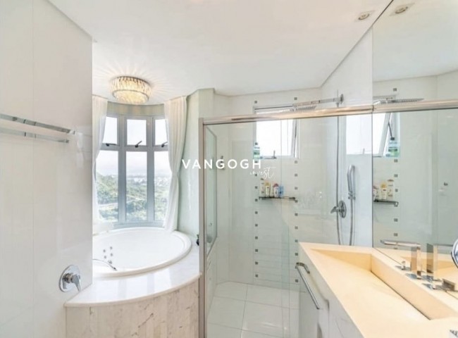 Apartamento 4 dormitórios Renaissance, Frente Mar - Balneário Camboriú