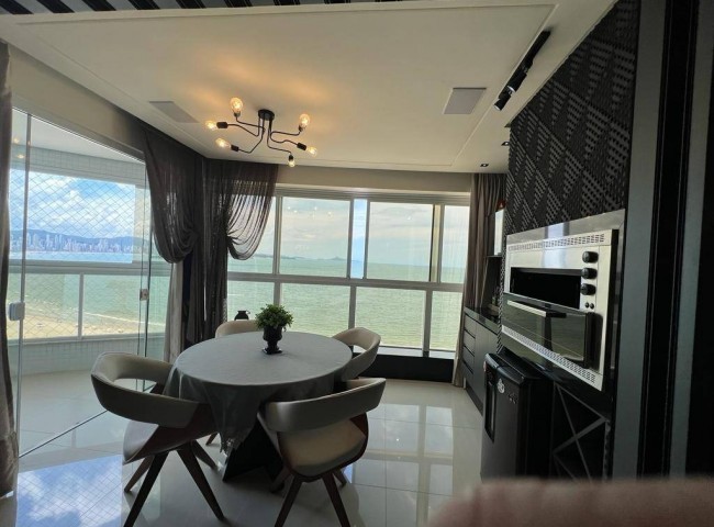 Apartamento 3 dormitórios Notting Hill, Frente Mar - Balneário Camboriú