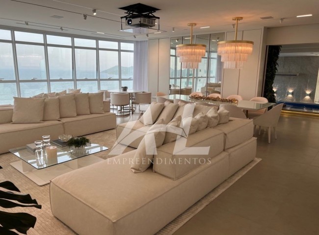 Apartamento 4 dormitórios Millennium Palace, Frente Mar - Balneário Camboriú