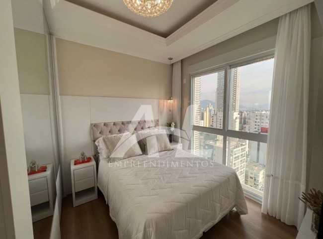 Apartamento 4 dormitórios Millennium Palace, Frente Mar - Balneário Camboriú