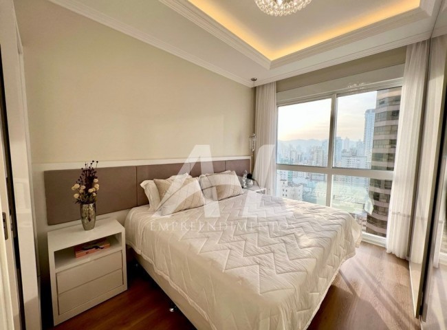 Apartamento 4 dormitórios Millennium Palace, Frente Mar - Balneário Camboriú