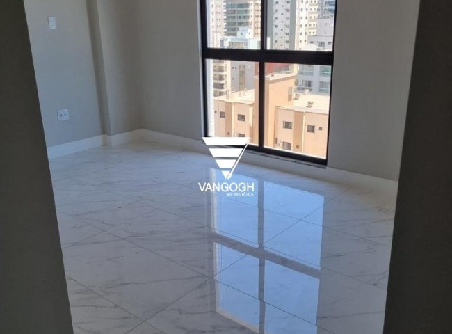 Apartamento 3 dormitórios Beach House Residence, Meia Praia - ITAPEMA