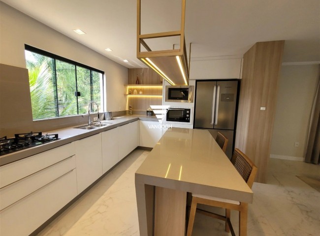 Casa em Condomínio 4 dormitórios Reidencial Ariribá, Ariribá - Balneário Camboriú