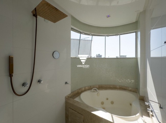 Cobertura 5 dormitórios Las Vegas, Meia Praia - ITAPEMA