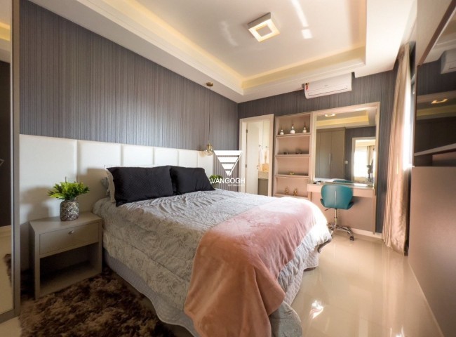 Cobertura 5 dormitórios Las Vegas, Meia Praia - ITAPEMA