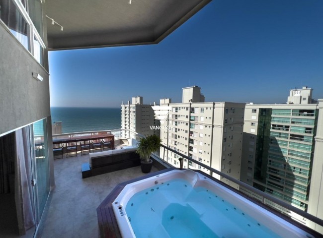 Cobertura 5 dormitórios Las Vegas, Meia Praia - ITAPEMA