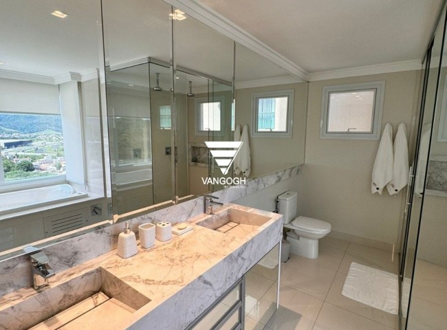 Apartamento 5 dormitórios Epic Tower, Frente Mar - Balneário Camboriú