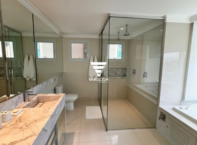 Apartamento 5 dormitórios Epic Tower, Frente Mar - Balneário Camboriú