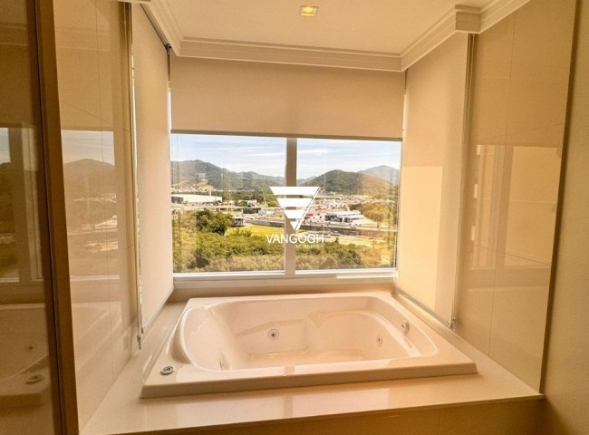 Apartamento 5 dormitórios Epic Tower, Frente Mar - Balneário Camboriú