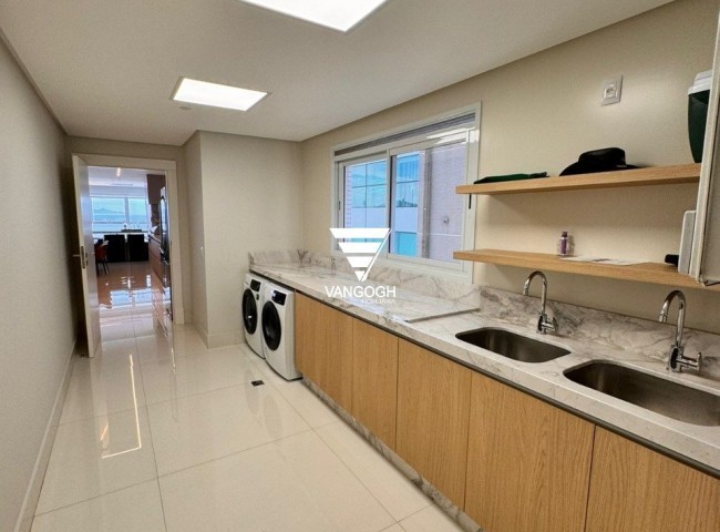 Apartamento 5 dormitórios Epic Tower, Frente Mar - Balneário Camboriú