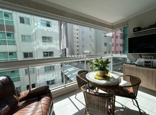 Apartamento 3 dormitórios Edficio Imperio Das Aguas, Meia Praia - ITAPEMA