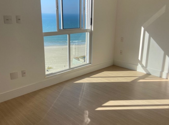 Apartamento 4 dormitórios Mirante Das Águas, Quadra Mar - Balneário