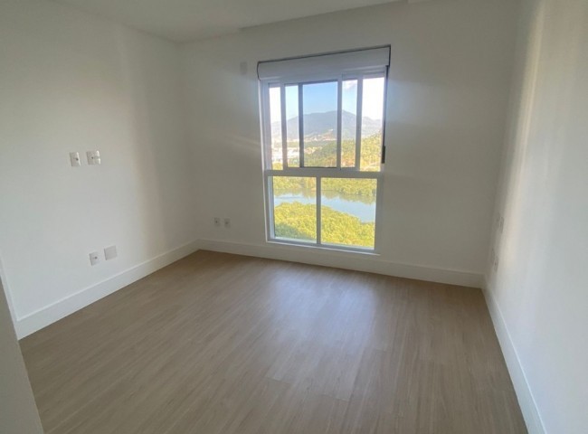 Apartamento 4 dormitórios Mirante Das Águas, Quadra Mar - Balneário