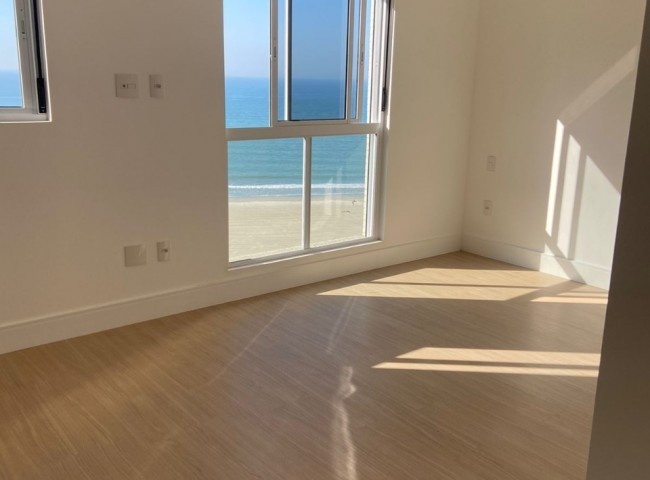 Apartamento 4 dormitórios Mirante Das Águas, Quadra Mar - Balneário