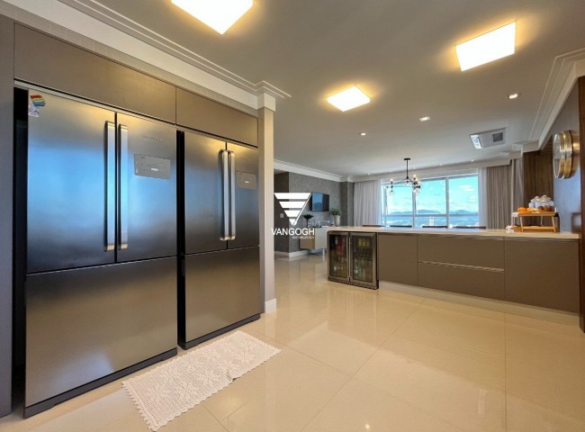 Apartamento 4 dormitórios Dalcelis, Quadra Mar - Balneário Camboriú