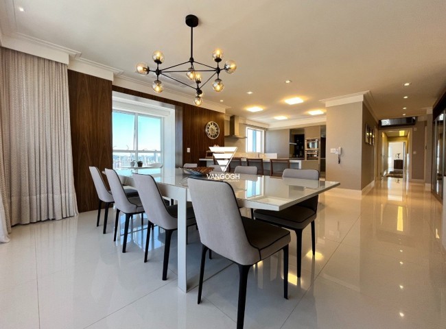 Apartamento 4 dormitórios Dalcelis, Quadra Mar - Balneário Camboriú