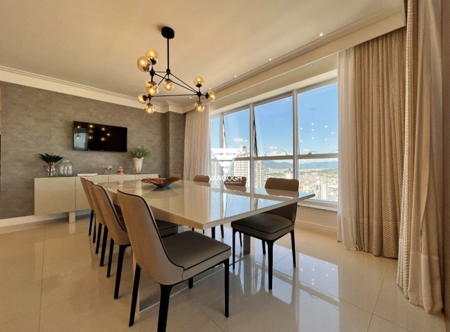 Apartamento 4 dormitórios Dalcelis, Quadra Mar - Balneário Camboriú