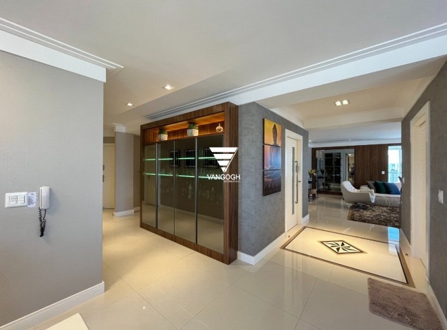 Apartamento 4 dormitórios Dalcelis, Quadra Mar - Balneário Camboriú