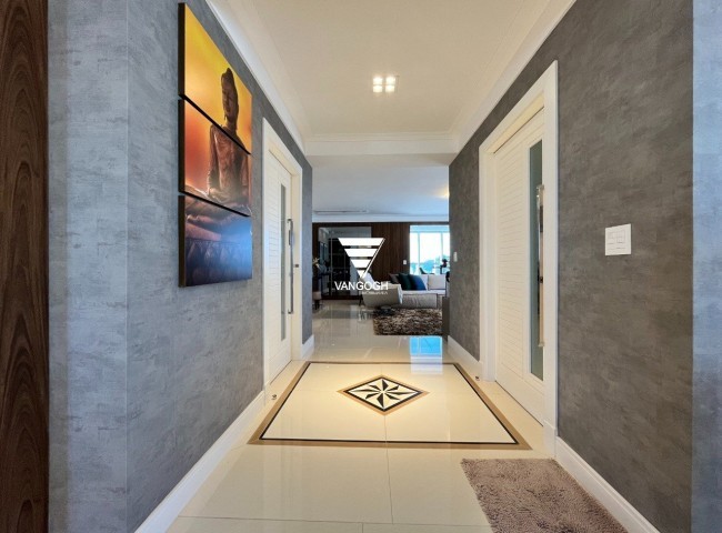 Apartamento 4 dormitórios Dalcelis, Quadra Mar - Balneário Camboriú