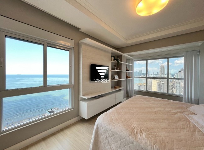 Apartamento 4 dormitórios Dalcelis, Quadra Mar - Balneário Camboriú