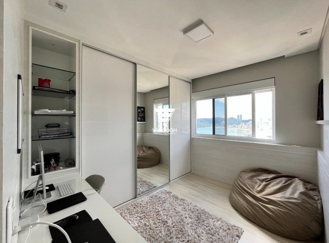 Apartamento 4 dormitórios Dalcelis, Quadra Mar - Balneário Camboriú