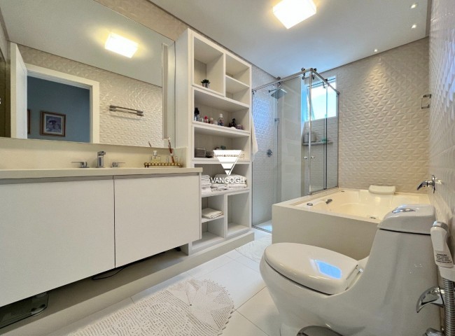 Apartamento 4 dormitórios Dalcelis, Quadra Mar - Balneário Camboriú