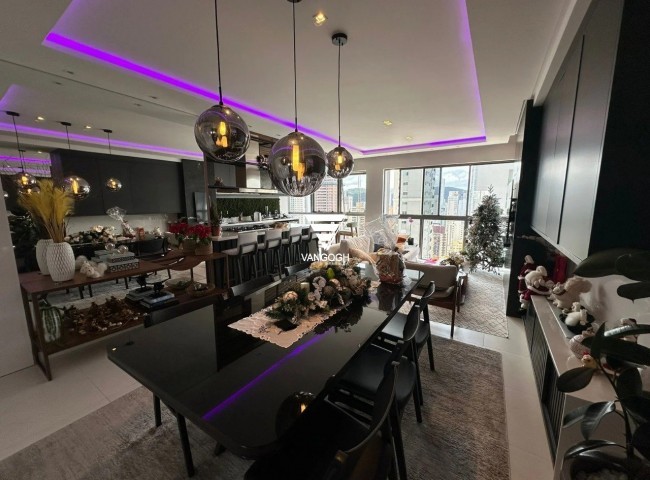 Apartamento 4 dormitórios Royal Tower, Centro - Balneário Camboriú