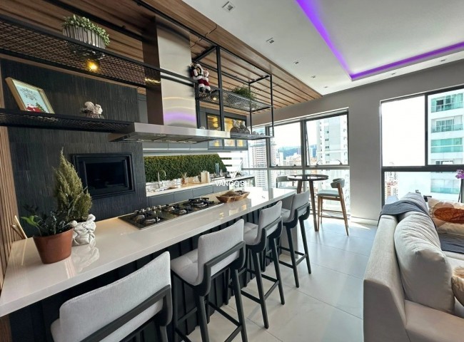 Apartamento 4 dormitórios Royal Tower, Centro - Balneário Camboriú