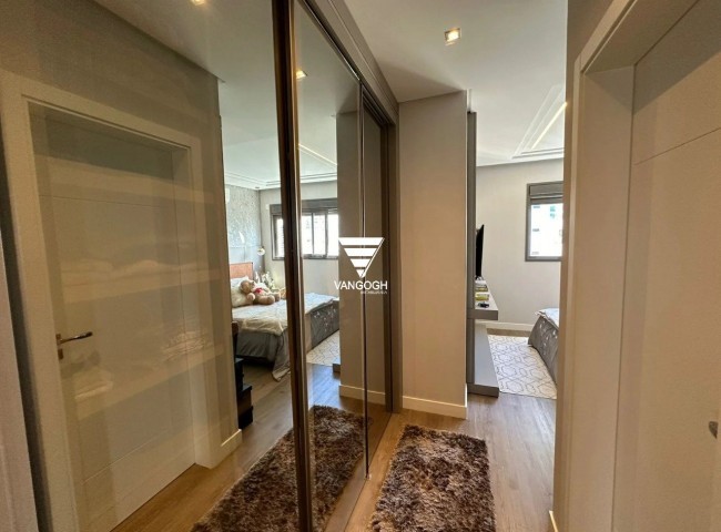 Apartamento 4 dormitórios Royal Tower, Centro - Balneário Camboriú