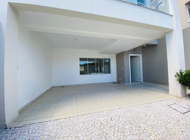 Casa 3 dormitórios , Praia dos Amores - Balneário Camboriú