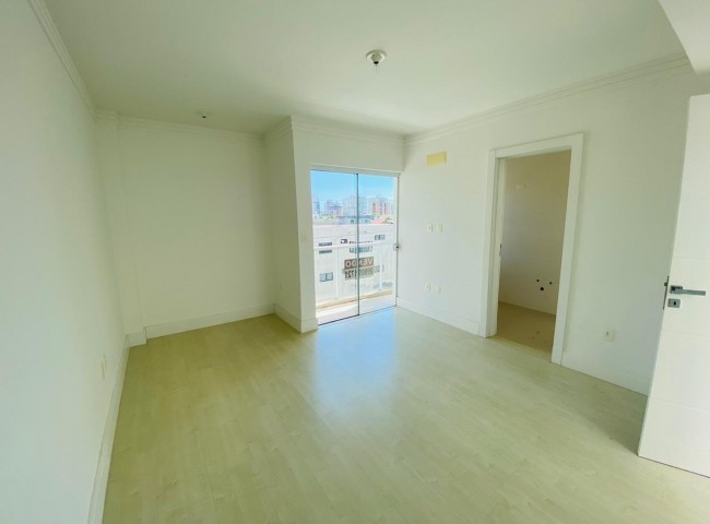 Casa 3 dormitórios , Praia dos Amores - Balneário Camboriú