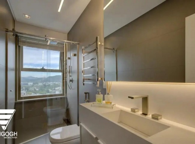 Apartamento 4 dormitórios Yachthouse, Quadra Mar - Balneário Camboriú