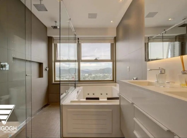 Apartamento 4 dormitórios Yachthouse, Quadra Mar - Balneário Camboriú