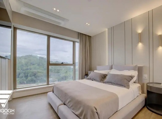 Apartamento 4 dormitórios Yachthouse, Quadra Mar - Balneário Camboriú