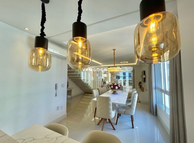 Apartamento 4 dormitórios Marie Antoinette, Meia Praia - ITAPEMA