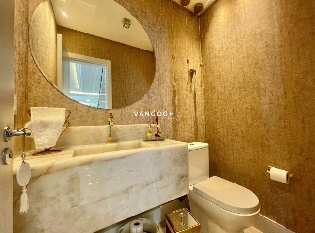 Apartamento 4 dormitórios Marie Antoinette, Meia Praia - ITAPEMA