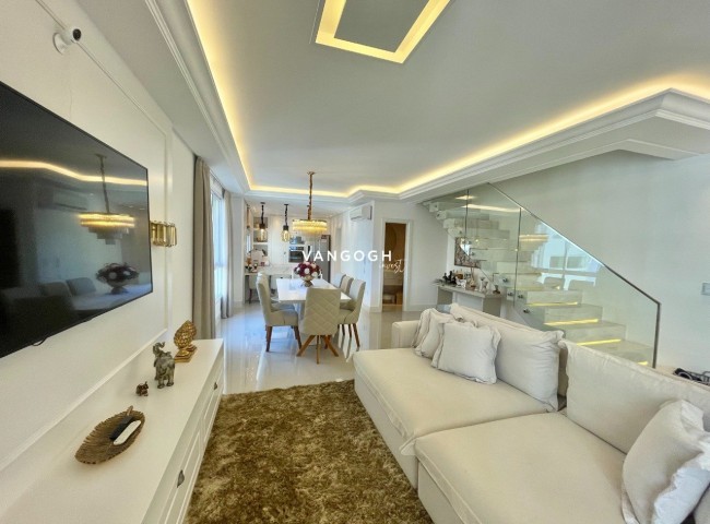 Apartamento 4 dormitórios Marie Antoinette, Meia Praia - ITAPEMA