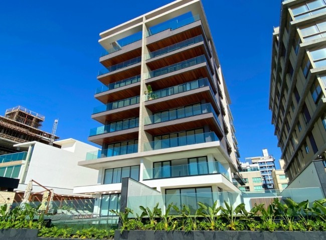 Apartamento 3 dormitórios Bay House