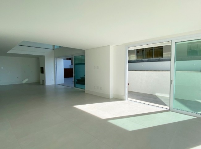 Apartamento 3 dormitórios Bay House